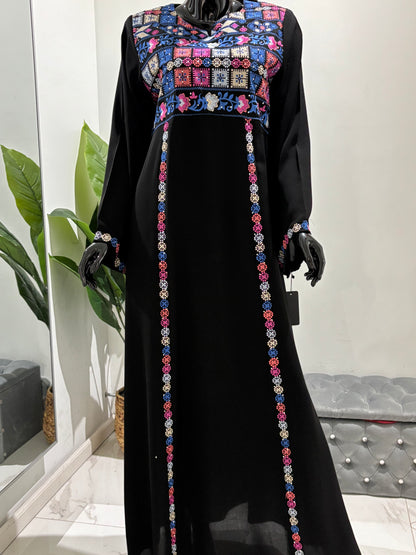 women  Thoub
