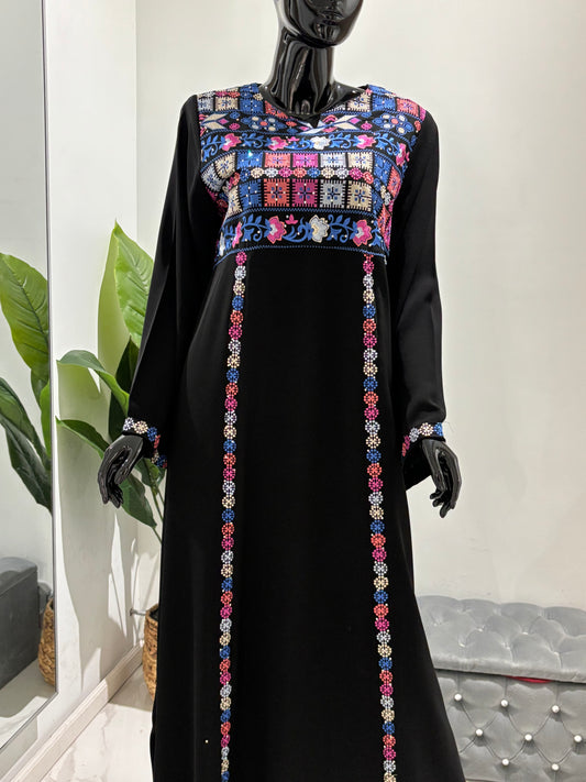 women  Thoub